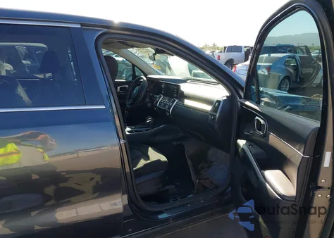 2021 Kia Sorento Lx from USA, damaged, VIN 5XYRG4LC6MG067881